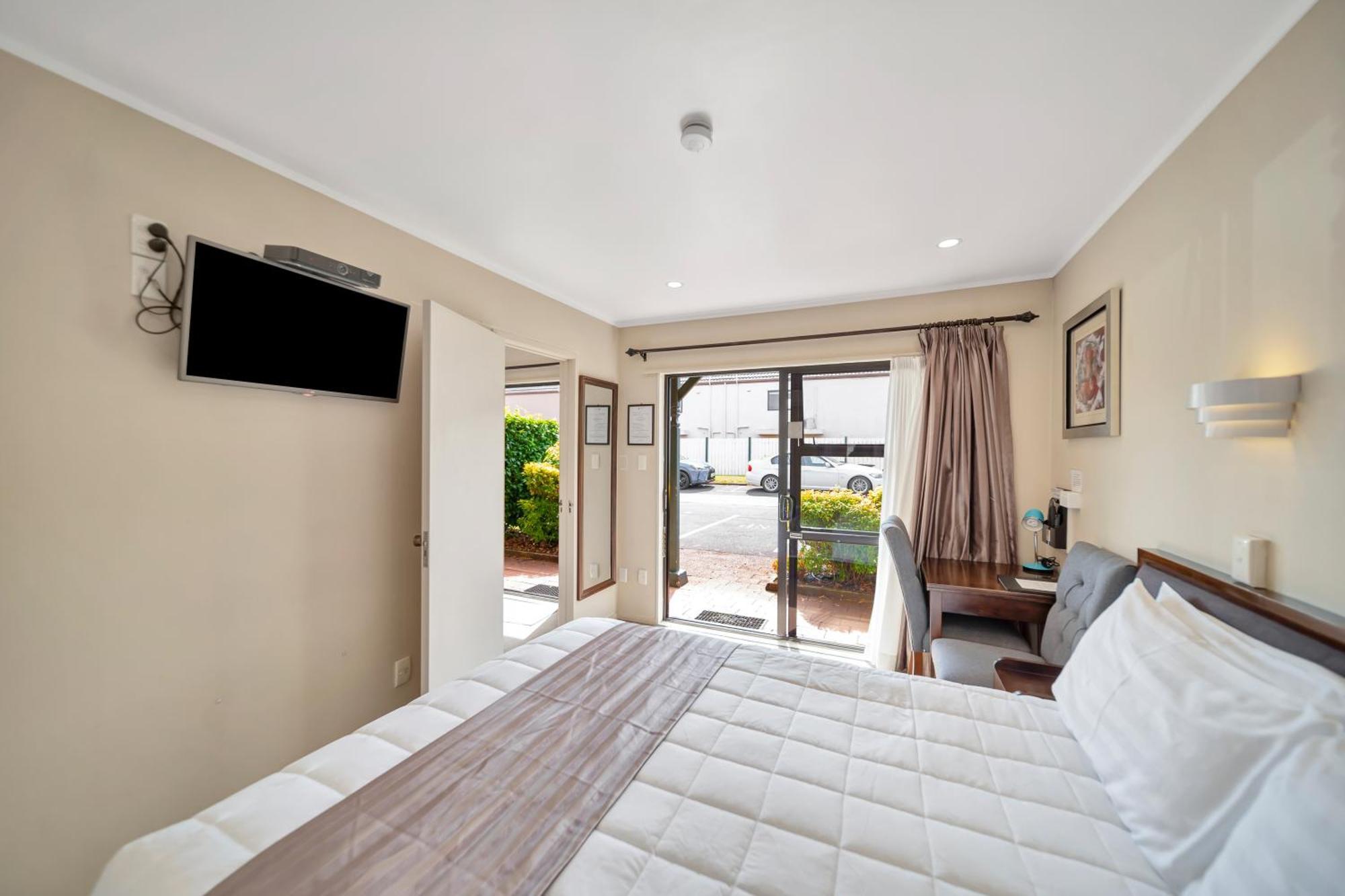 Tudor Court Motor Lodge Auckland Ngoại thất bức ảnh