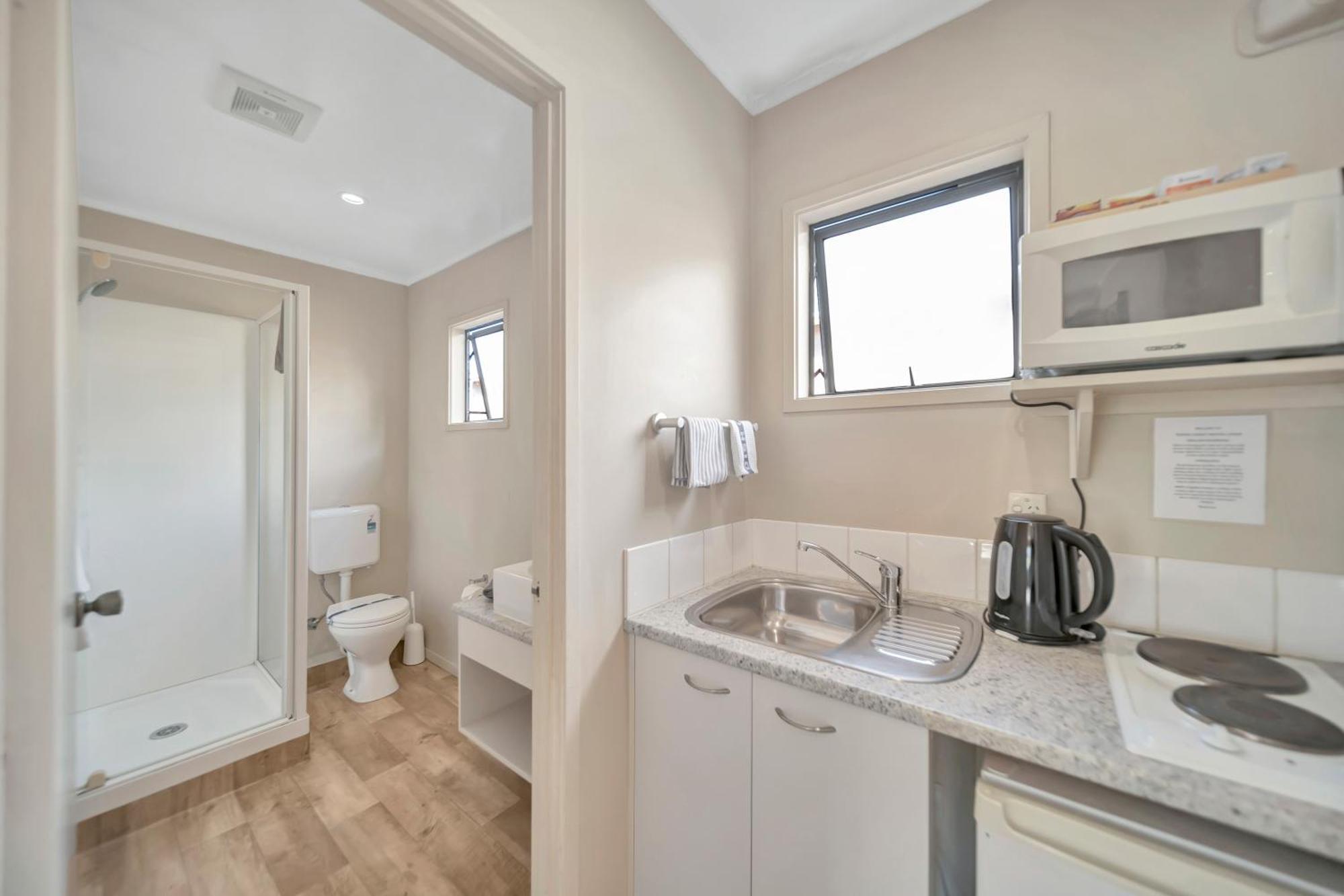 Tudor Court Motor Lodge Auckland Ngoại thất bức ảnh