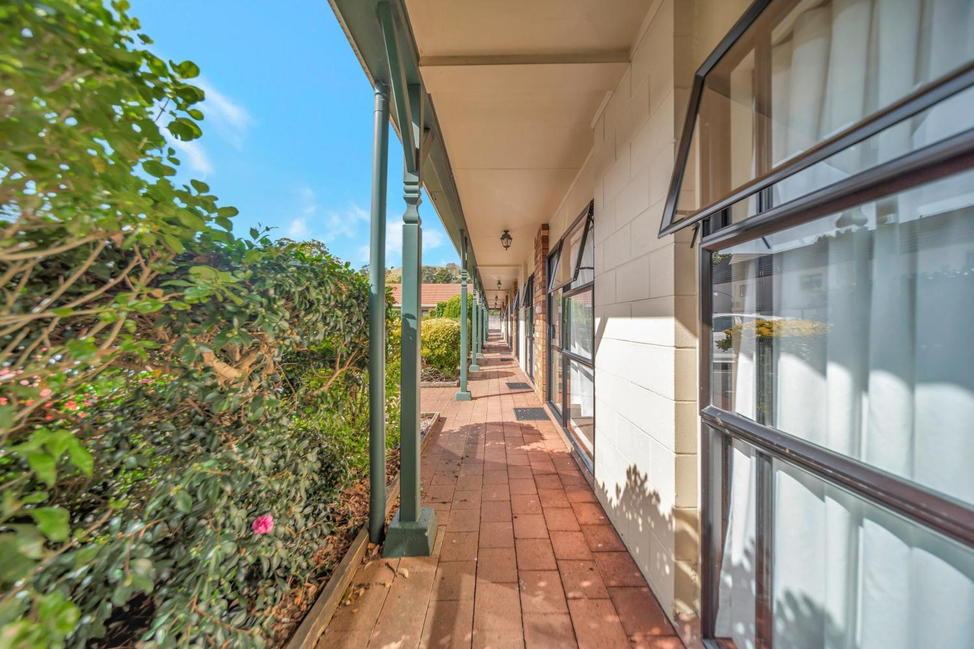 Tudor Court Motor Lodge Auckland Ngoại thất bức ảnh