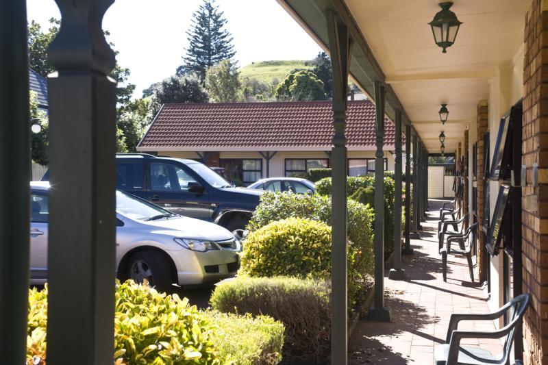 Tudor Court Motor Lodge Auckland Ngoại thất bức ảnh