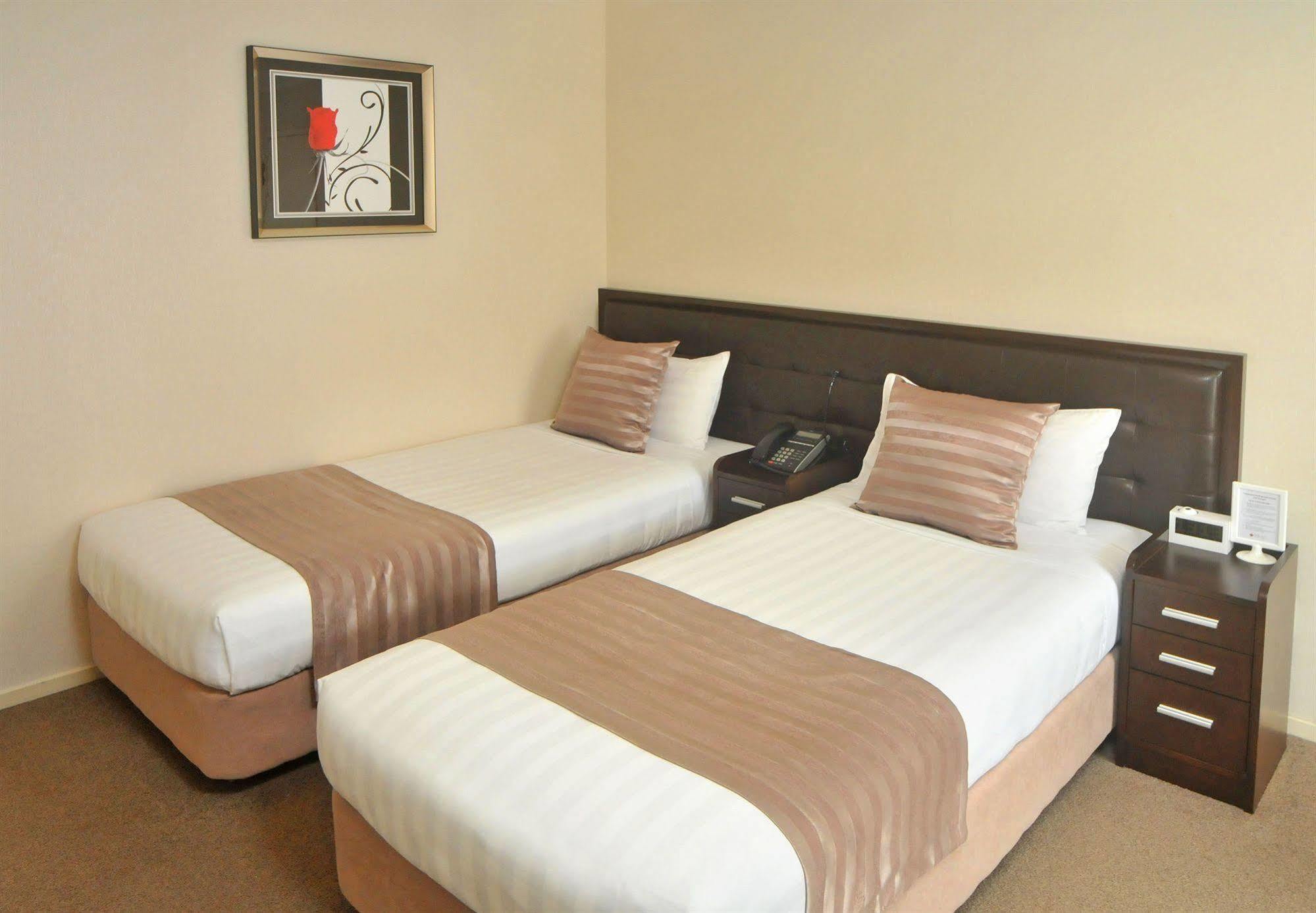 Tudor Court Motor Lodge Auckland Ngoại thất bức ảnh