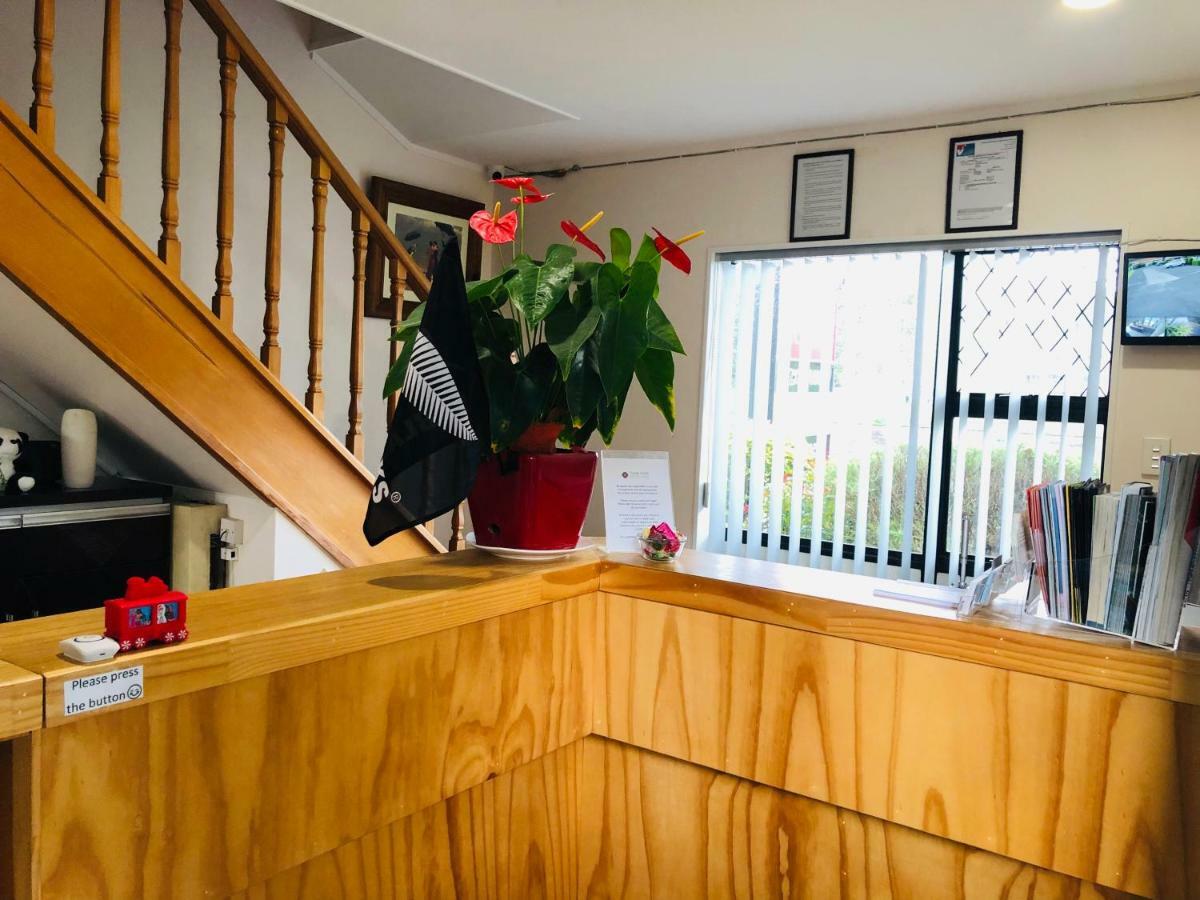 Tudor Court Motor Lodge Auckland Ngoại thất bức ảnh